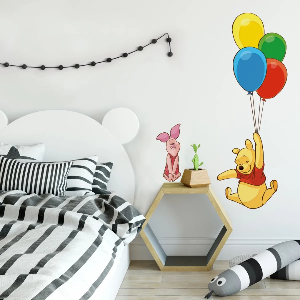 Nálepky na stenu s Disney motívom MACKO PÚ a prasiatko