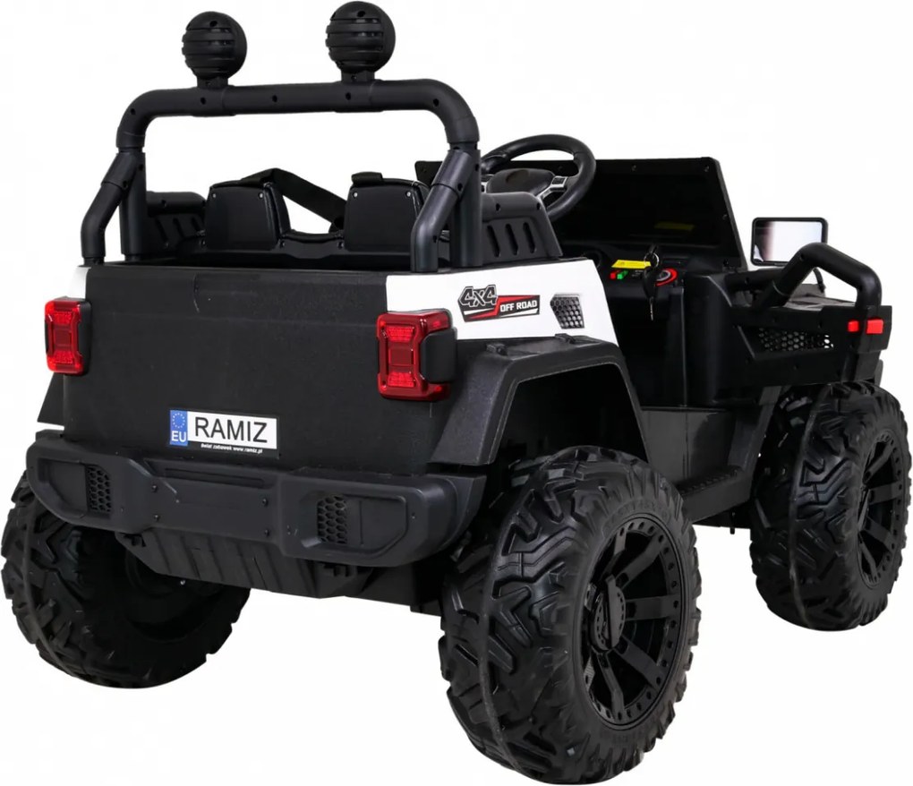 Ramiz Master of Terain Biele vozidlo