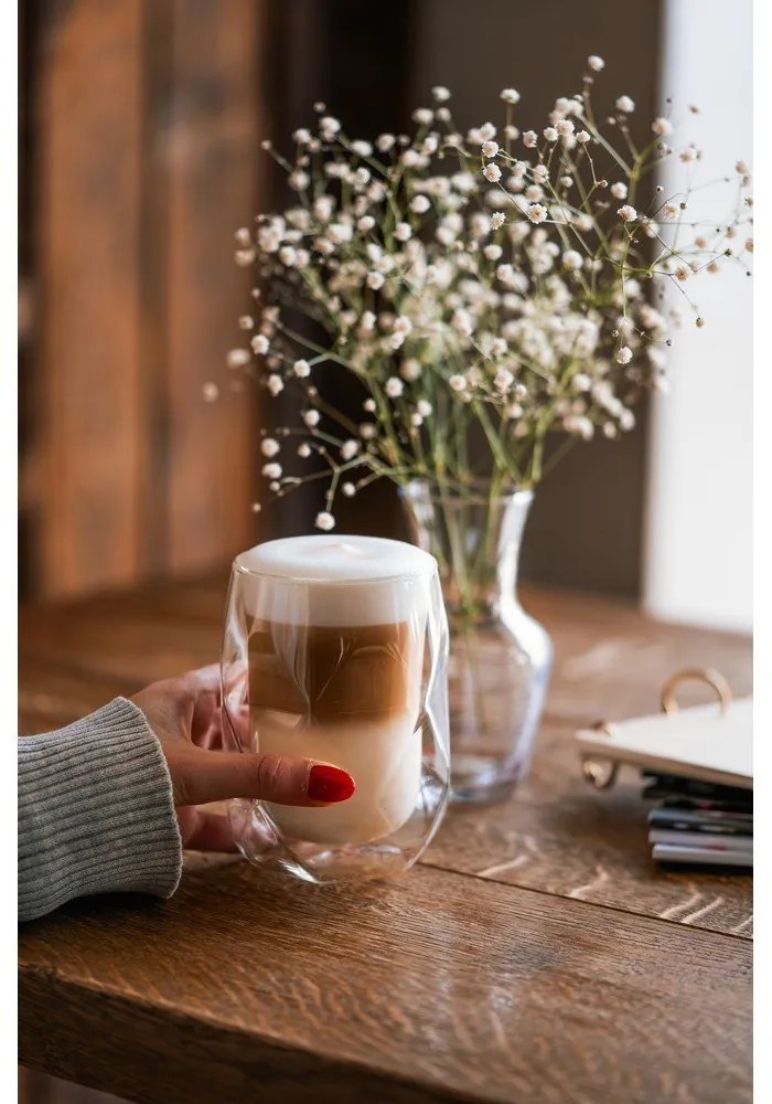 Súprava 2 dvojstenných pohárov na latté Vialli Design Geo, 350 ml
