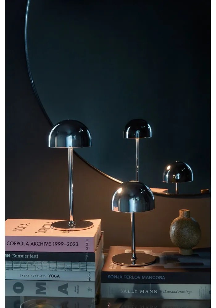 LED stolová lampa na diaľkové ovládanie v striebornej farbe s kovovým tienidlom (výška 30 cm) Tim – Sirius