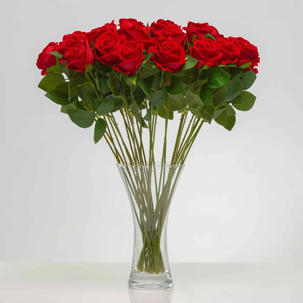 Umelá zamatová ruža ANNA červená. Cena uvedená za 1 kus.