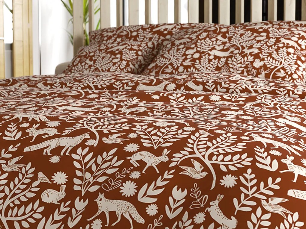 Obliečky z mikrovlákna FOREST ANIMALS hnedé Rozmer obliečky: 70 x 90 cm | 140 x 220 cm