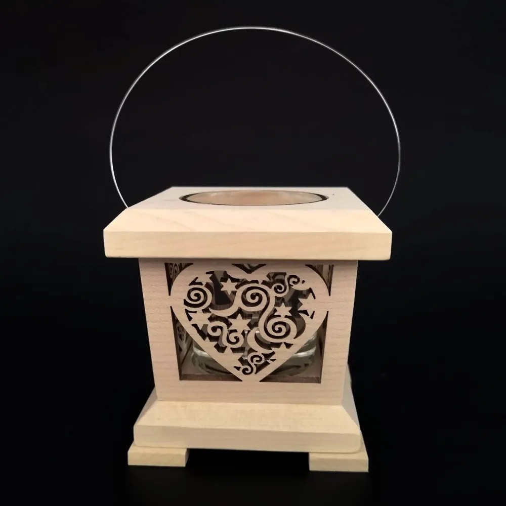 AMADEA Drevený lampáš s motívom srdca, masívne drevo, 9x9x9 cm