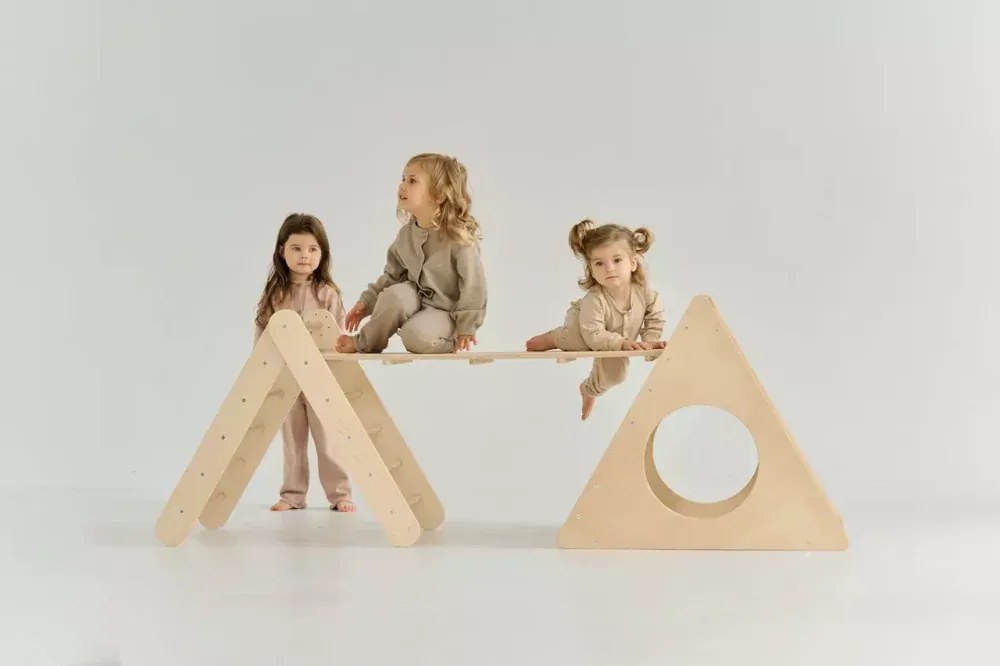 Šmykľavka - lezecká stena prírodná malá