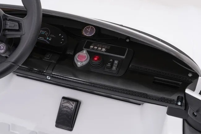 Elektrické autíčko Porsche Taycan Turbo S biele