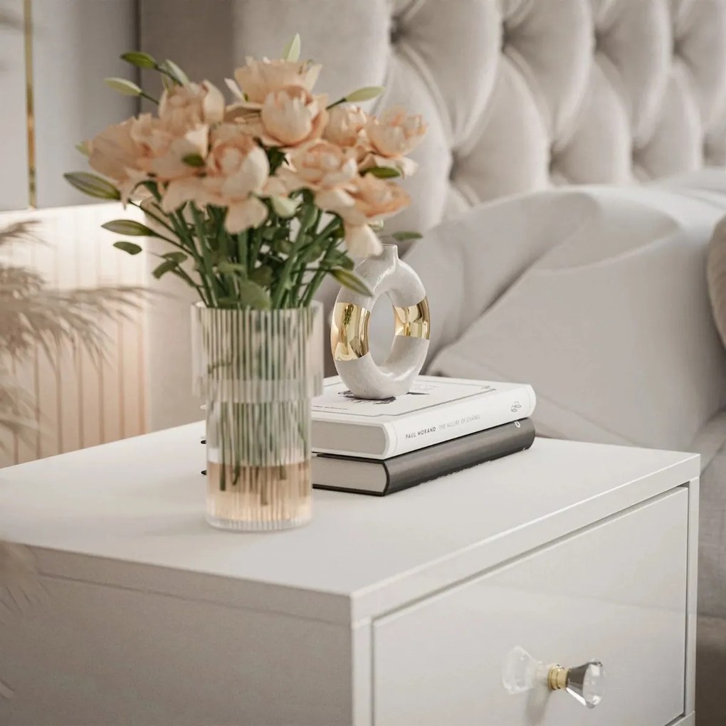 NOČNÝ STOLÍK EDWARD GLOSS BIELY LESK + ZLATÝ PODSTAVEC