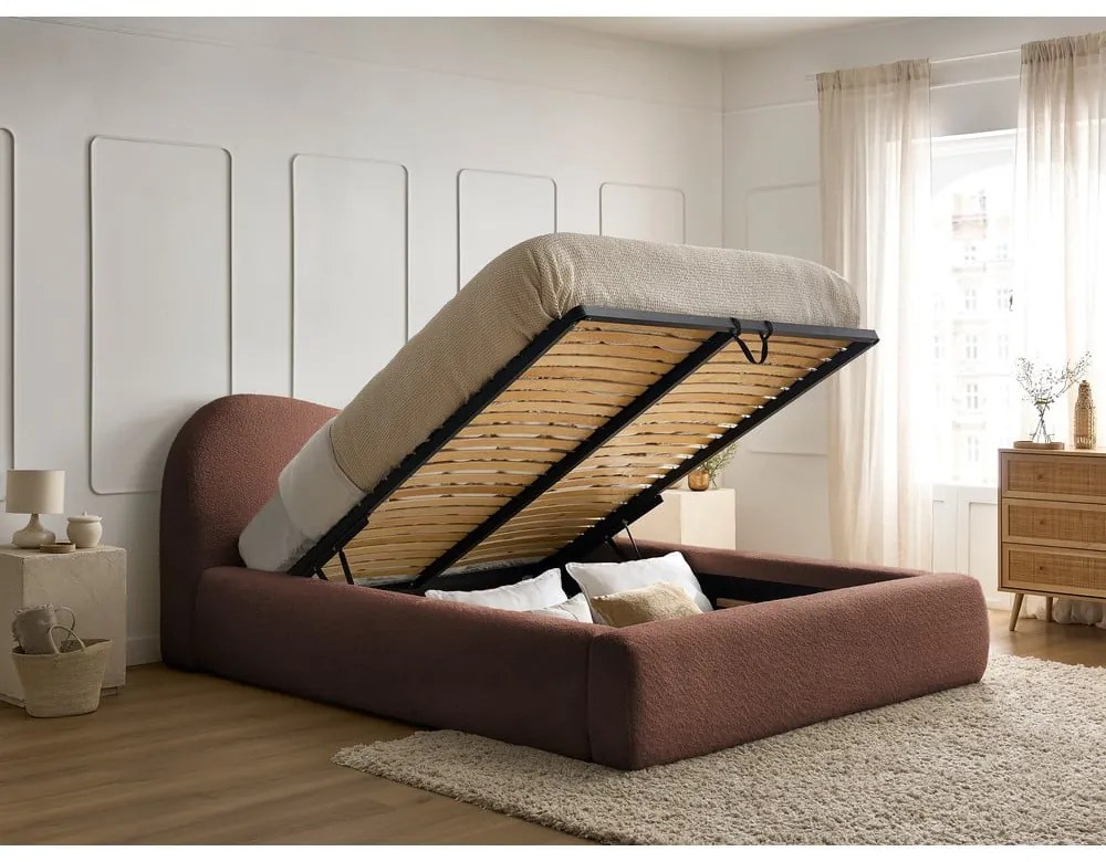 Oranžová čalúnená dvojlôžková posteľ s úložným priestorom s roštom 160x200 cm Orlane – Bobochic Paris