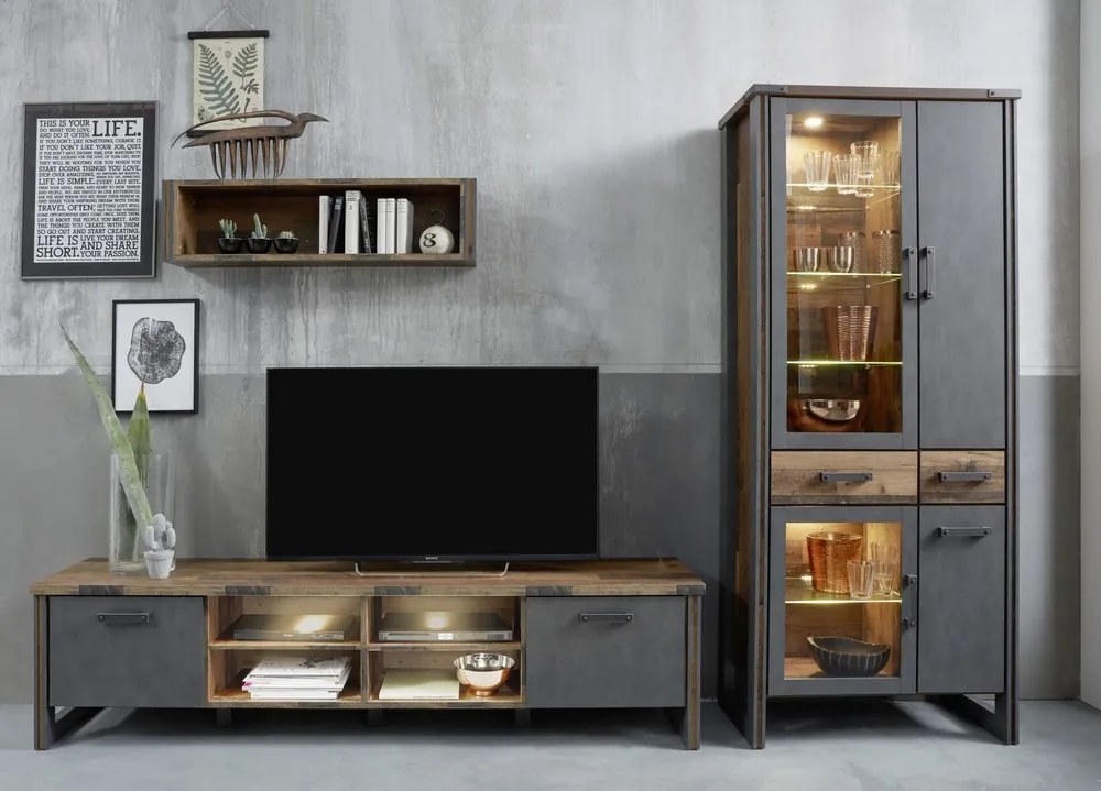 Vysoká vitrína Prime, vintage optika dreva