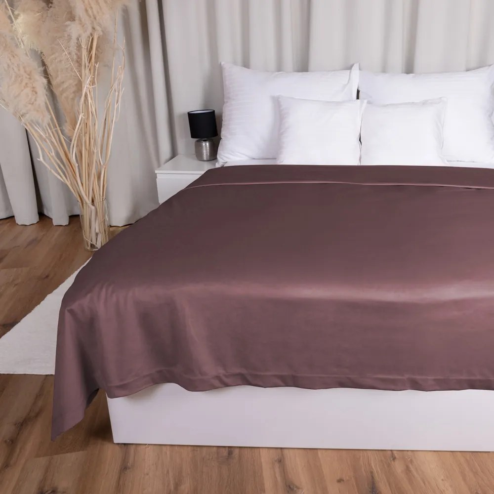 Biante Zamatový prehoz na posteľ Velvet Prémium SVP-019 Hnedofialový 140x220 cm
