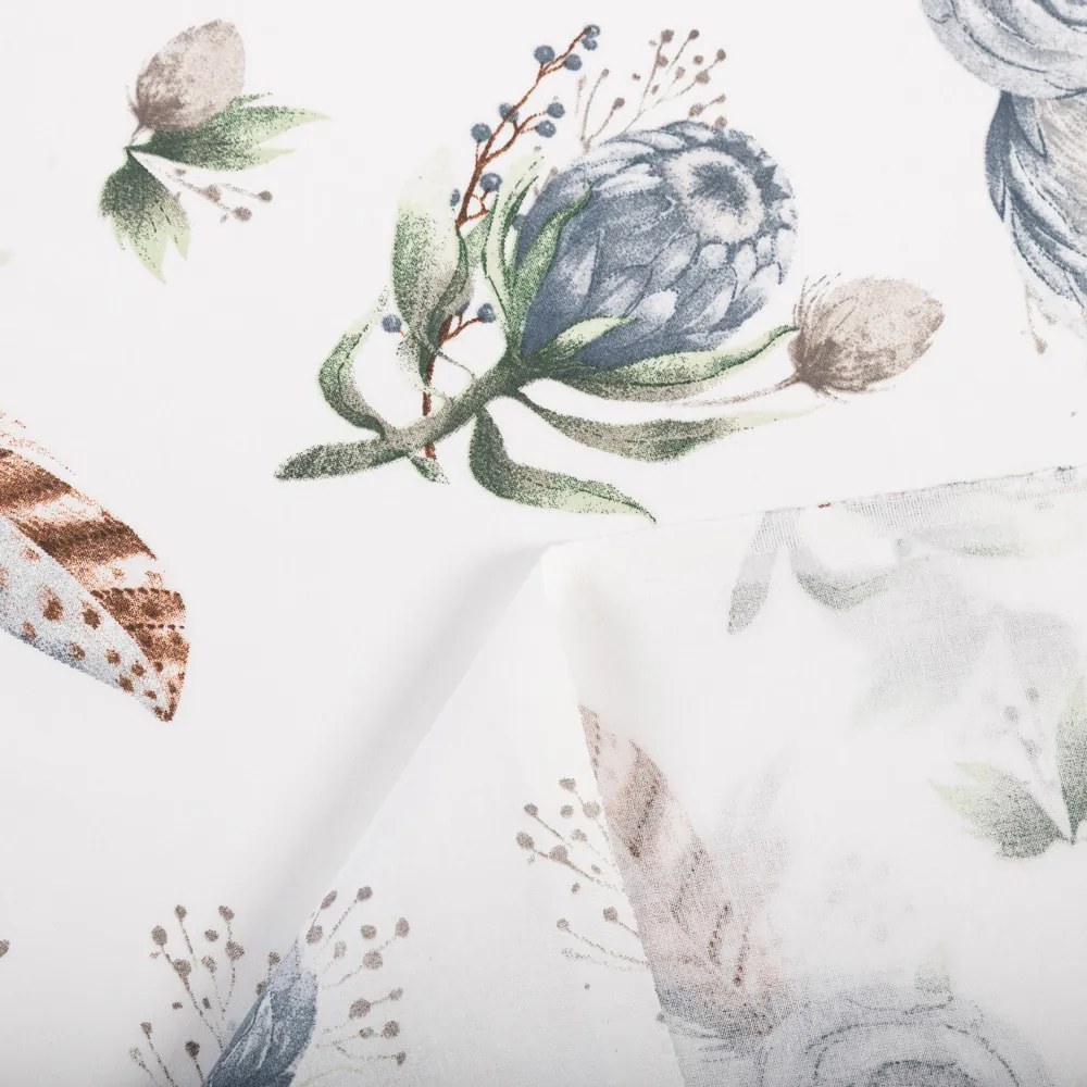 Biante Bavlnený záves Sandra SA-707 Modré kvety Protea na bielom 150x190 cm