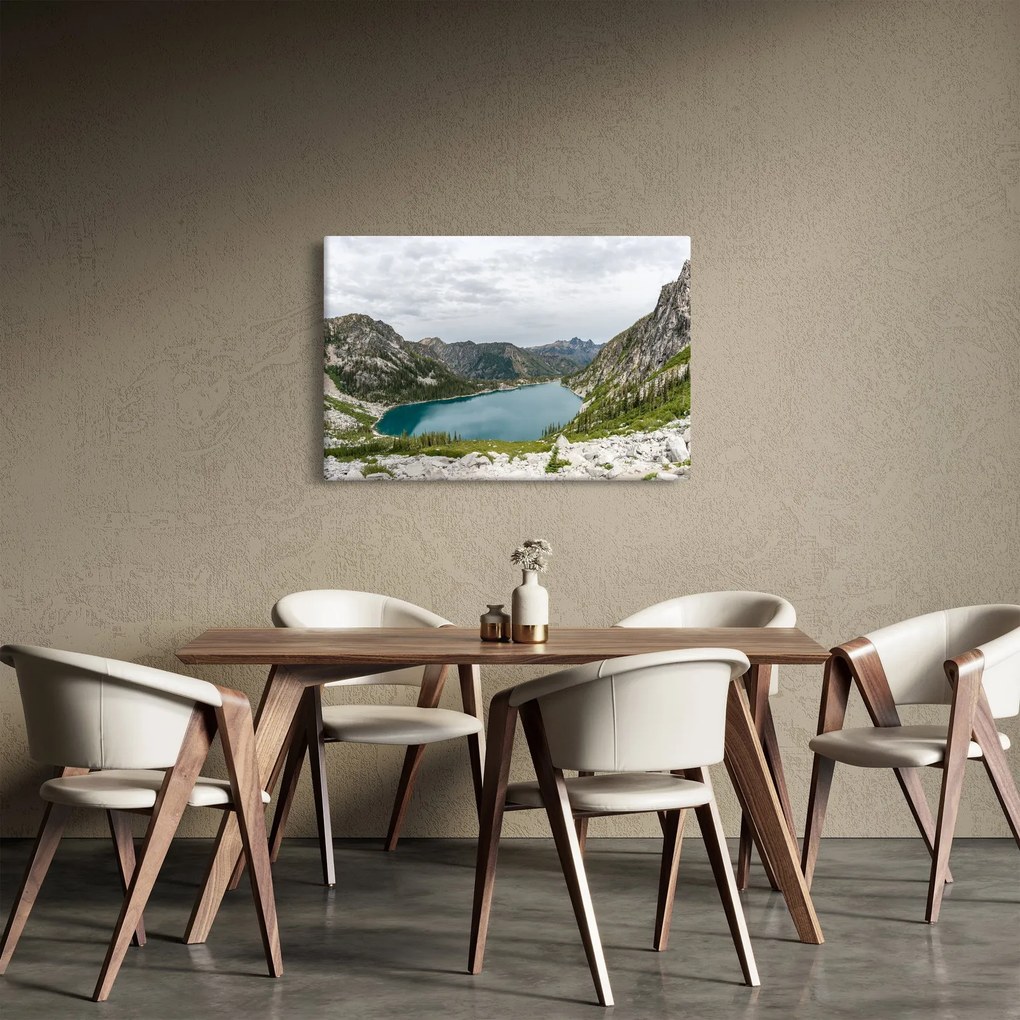 Obraz jazera v horách (90x60 cm)