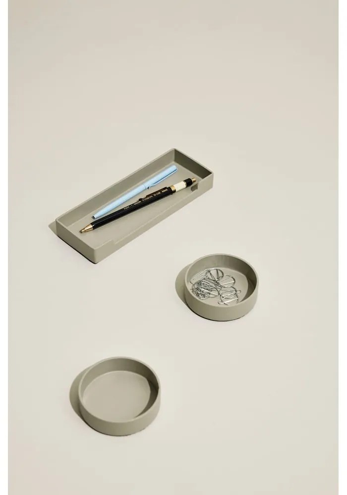 Kovový organizér na písacie potreby Disctrict – Hübsch