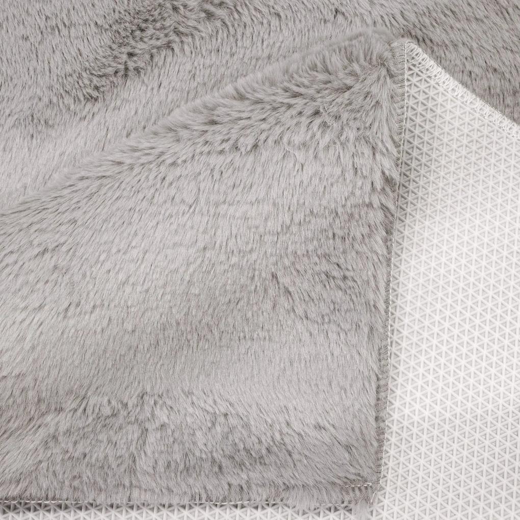 Dekorstudio Kožušinový koberec do kúpeľne TOPIA mats - sivý Rozmer koberca: 40x60cm