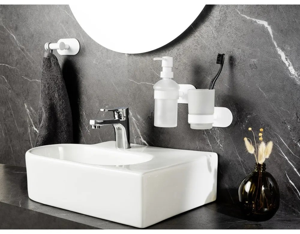 Biely samodržiaci sklenený téglik na zubné kefky Orea – Wenko