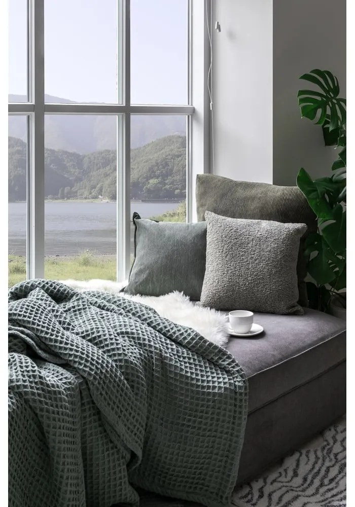 Dekoračný vankúš 60x60 cm Dolly - Tiseco Home Studio