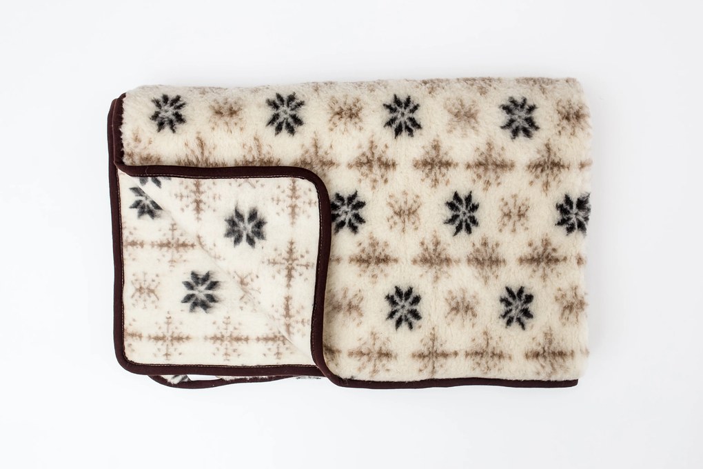 Deka z ovčej vlny 006