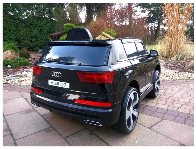 RAMIZ ELEKTRICKÉ AUTÍČKO AUDI Q7 - NELAKOVANÉ - ČIERNE - MOTOR-2x45W - BATÉRIA -2x 6V7Ah - 2022