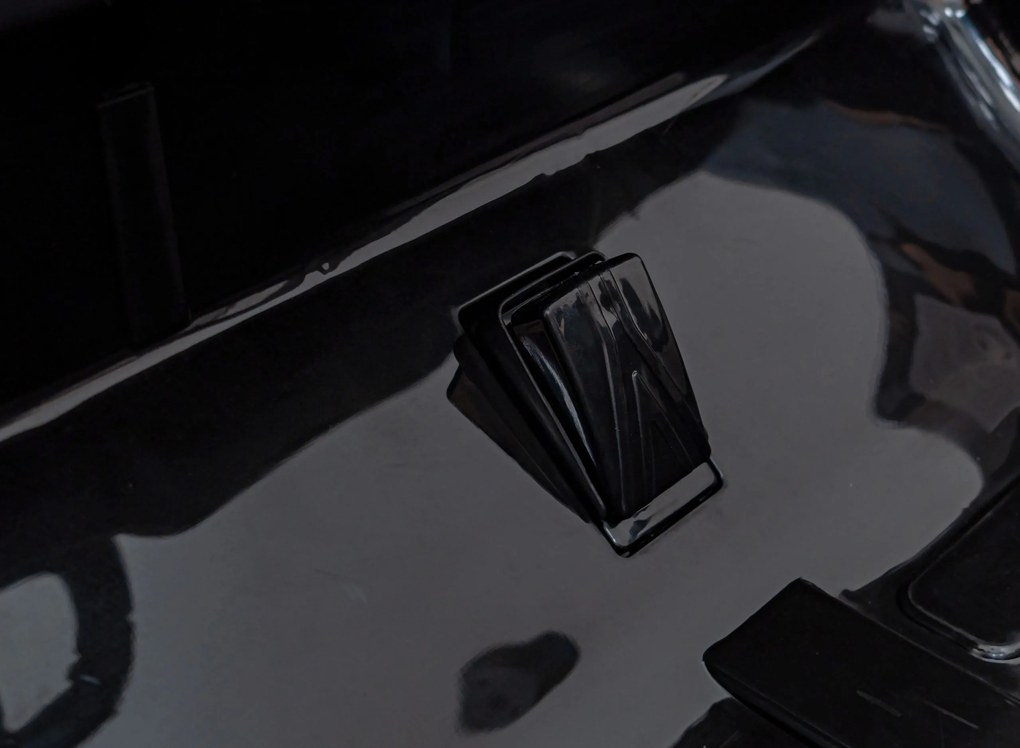 Ramiz OFF-ROAD 3.0 terénne auto pre deti čierne + diaľkové ovládanie + pomalý štart + pásy + LED audio