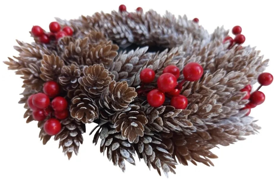 Plastový veniec s námrazou, šišky a červenébobule, d. 26 cm