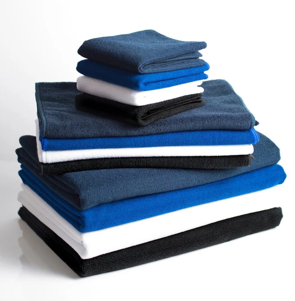 Towel City Rýchloschnúci športový uterák 110x30 - Námornícka modrá
