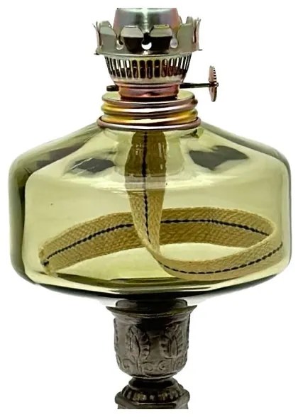 Petrolejová lampa LUDMILA 42 cm lesná zelená