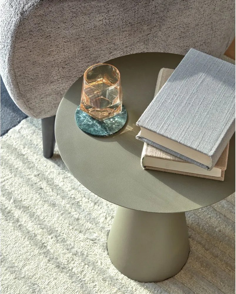 Kovový okrúhly odkladací stolík ø 40 cm Shirel – Kave Home