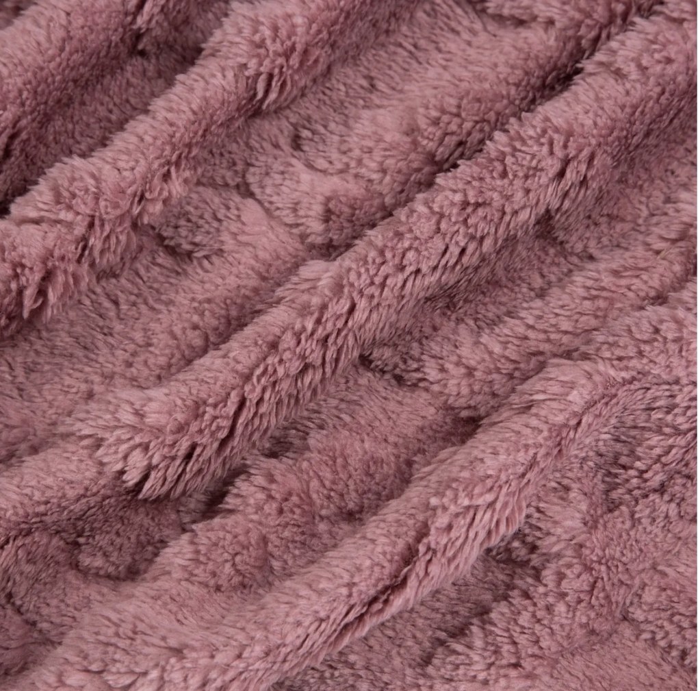 Deka Vrkoč Ružová 150x200 cm – hrejivá pletená deka s vrkočovým vzorom