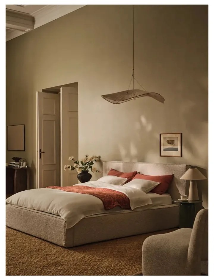 Krémovobiela čalúnená dvojlôžková posteľ s úložným priestorom s roštom 180x200 cm Simon Olivia – Micadoni