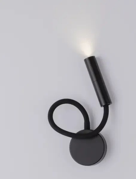 LED čierne svietidlo na stenu Sonica