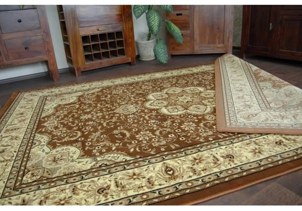 Kusový koberec Agas hnedý 250x350cm