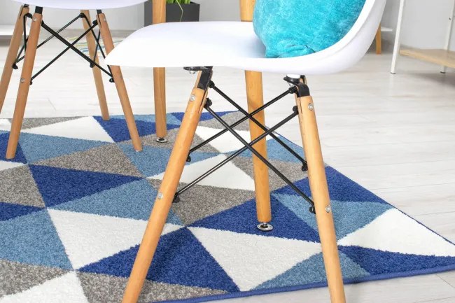 Set troch jedálenských stoličiek OSAKA biele (hnedé nohy) (3ks)