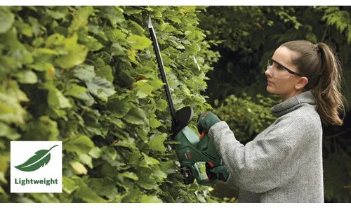 Aku nožnice na živý plot EasyHedgeCut 18-45 vr. batérie a nabíjačky