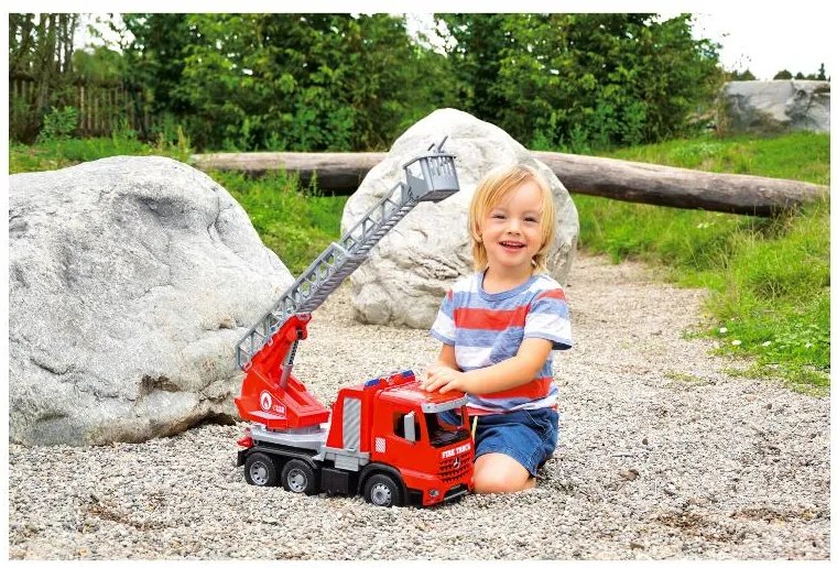 Lena Hasičské auto Worxx Arocs (100376771)