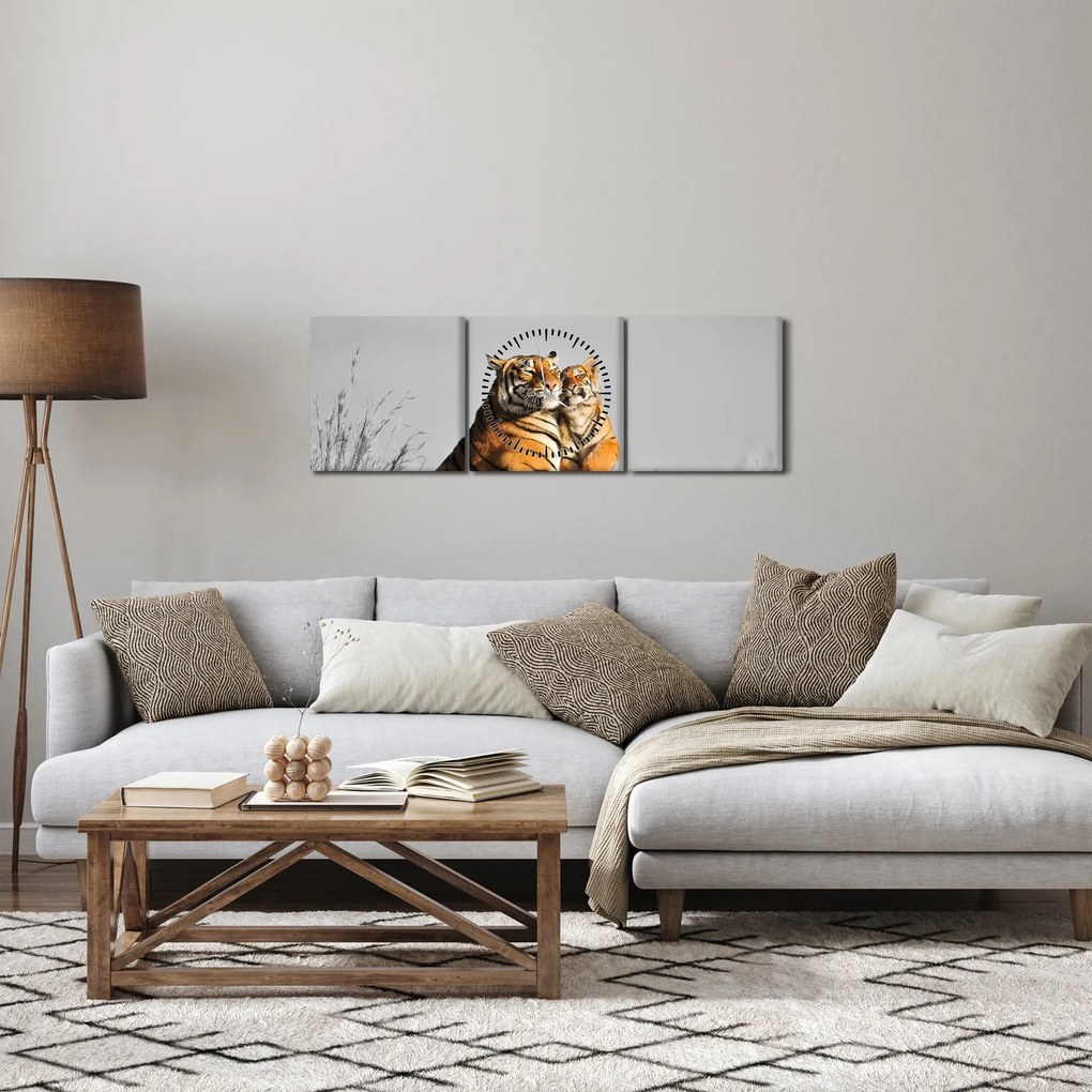 Obraz - Tigrice a jej mláďa, čiernobiely variant (s hodinami) (90x30 cm)