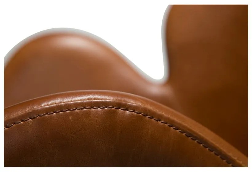 Svetlohnedé kreslo DAN-FORM Denmark Gaia