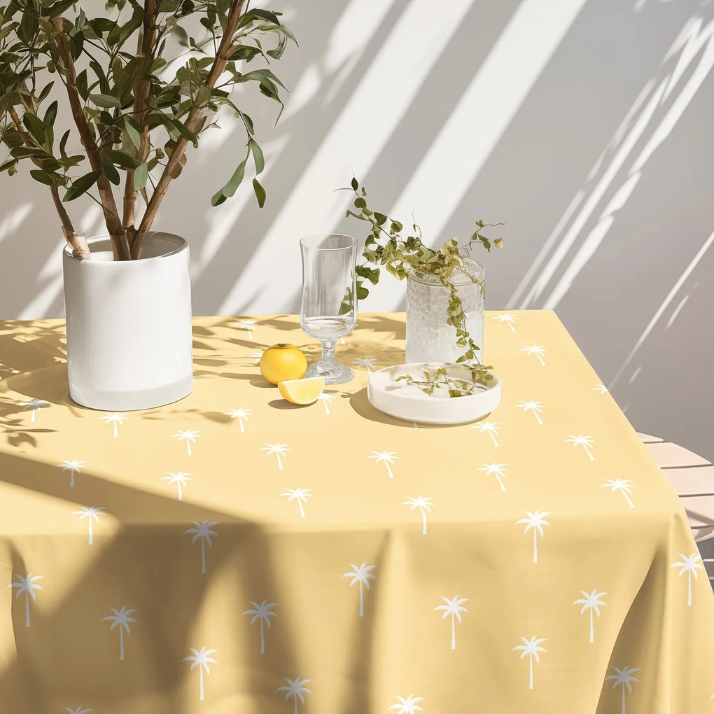 Goldea hranatý obrus 100% bavlnené plátno - palmy na žltej 80 x 80 cm