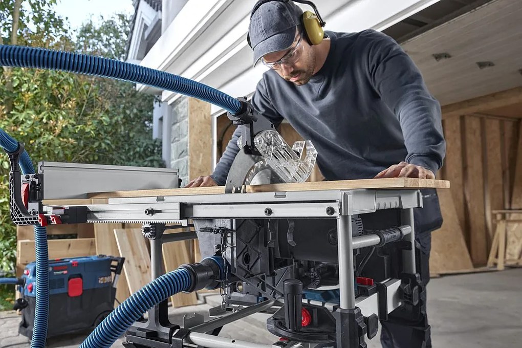 BOSCH GTS 70-216 PROFESSIONAL Stolná píla 0601B30600