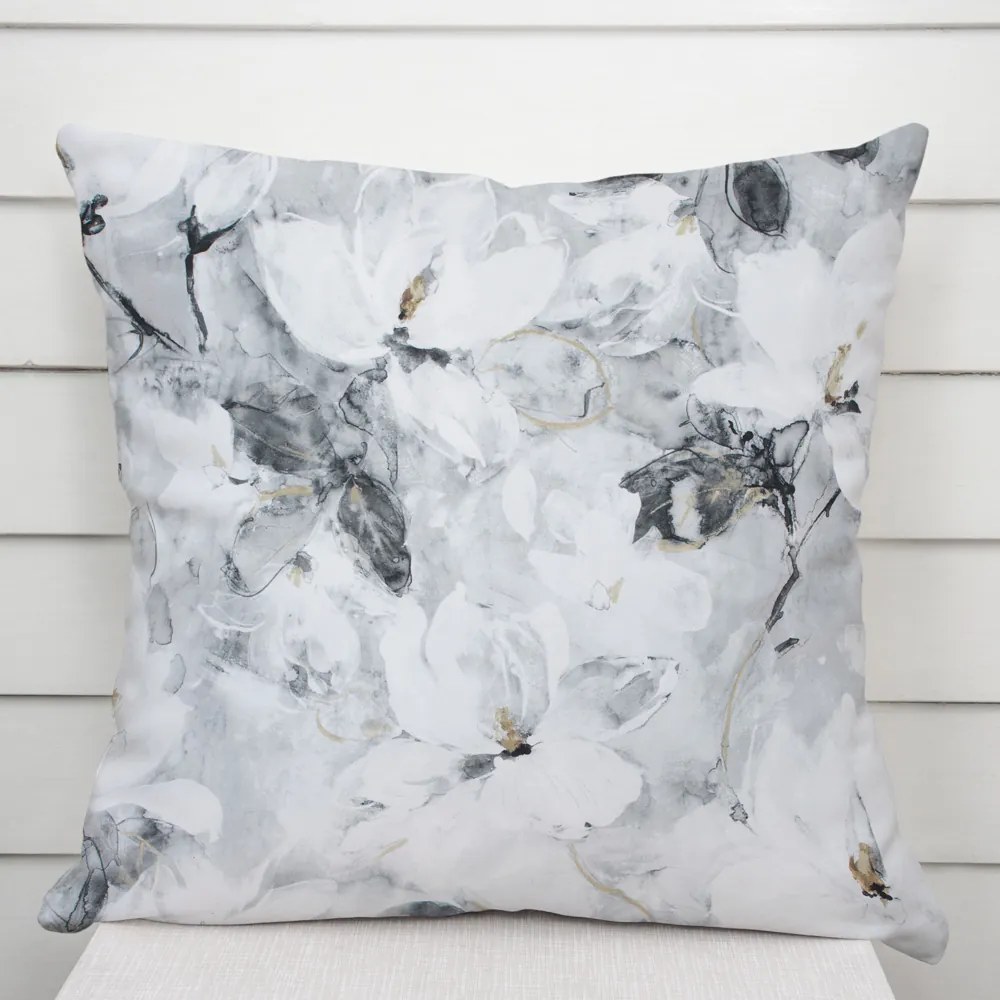 Biante Zamatová obliečka na vankúš Tamara TMR-006 Designové kvety na sivom 50 x 70 cm