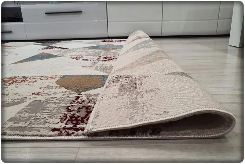 Dekorstudio Moderný koberec LUXESS vzor 28 bordový Rozmer koberca: 140x190cm