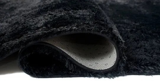 Koberec SILK čierny