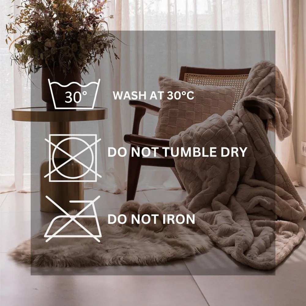 Béžová deka z mikroplyšu 150x200 cm Rava – Tiseco Home Studio