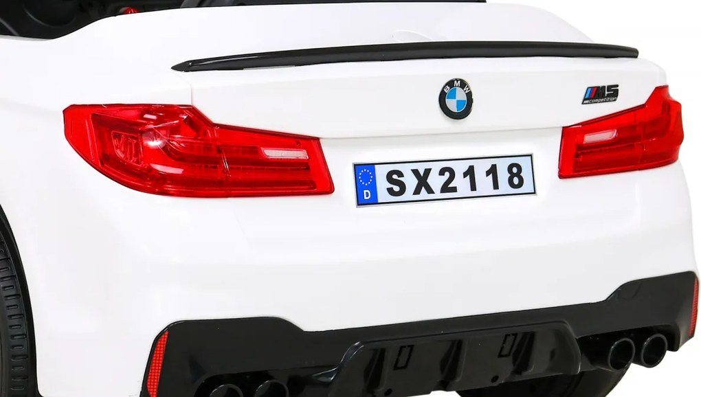 Ramiz BMW M5 DRIFT Biele vozidlo