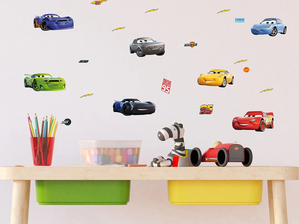 Detská samolepka na stenu - DISNEY - Autá - pretekári - 30x30 cm