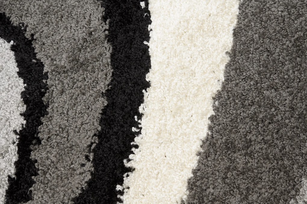 TA Koberec 7235A K.FUME BLACK DELHI SFI