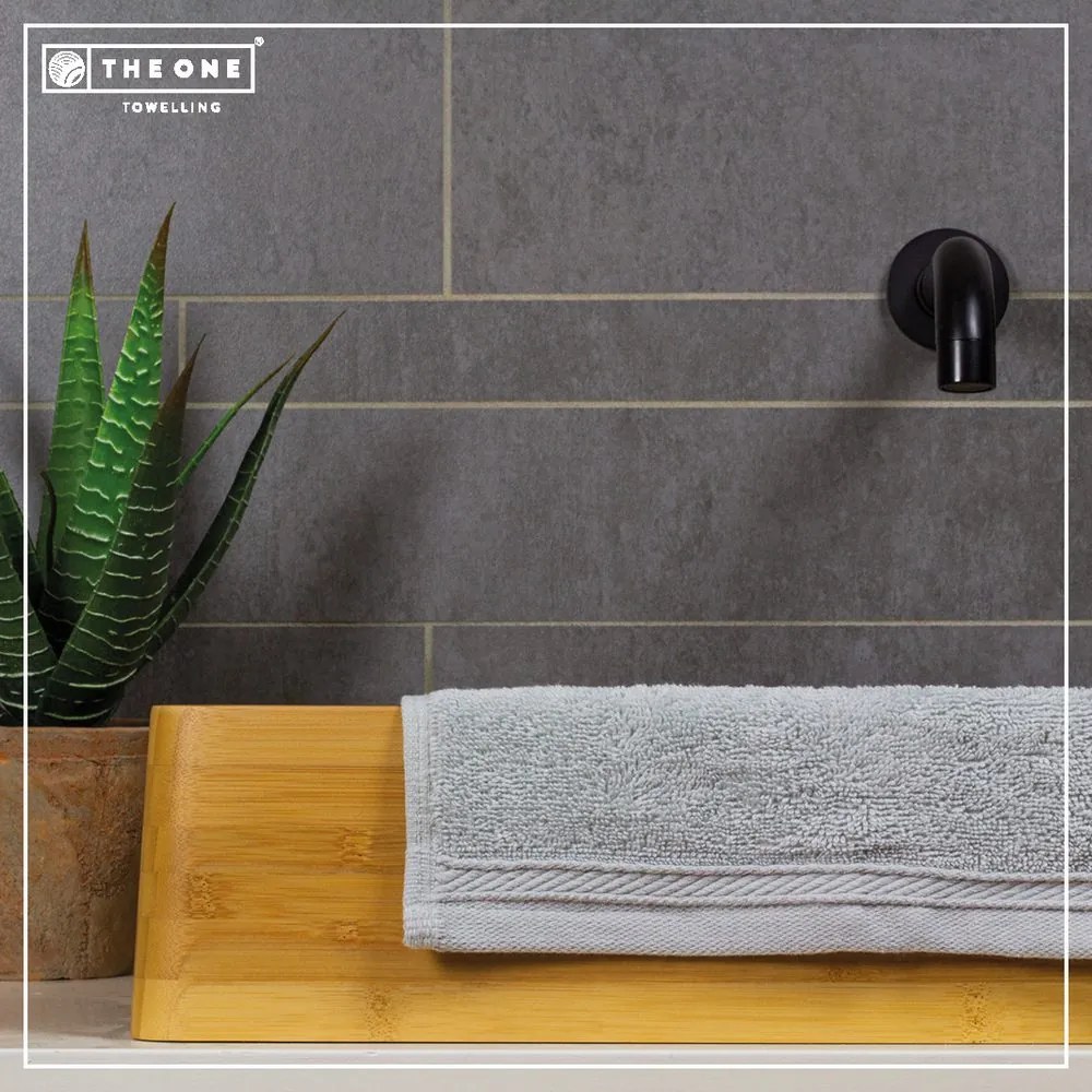 The One Towelling® Malý uterák Organic 30x50 - Biela | 30 x 50 cm