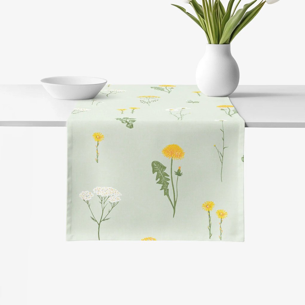 Goldea behúň na stôl 100% bavlnené plátno - lúka na zelenej režnej 50x120 cm