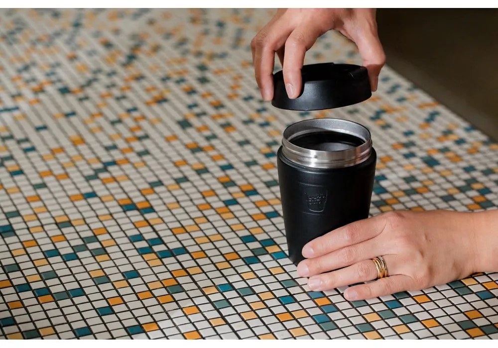 Čierny termo hrnček 454 ml Helix Thermal Black L – KeepCup