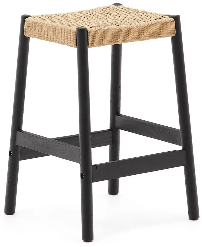 Čierne/v prírodnej farbe barové stoličky v súprave 2 ks z dubového dreva (výška sedadla 66 cm) Yalia – Kave Home