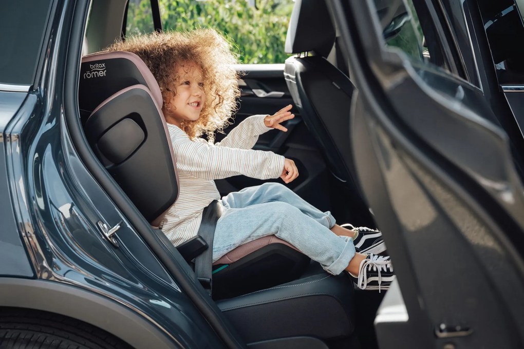 Autosedačka Britax&Romer Kidfix Pro M Classic Midnight Grey