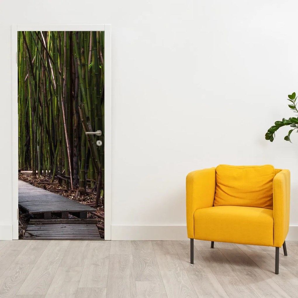 Fototapeta na dvere - Medzi bambusy (95x205cm)